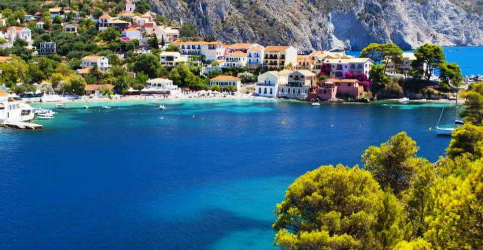 Assos a magical village in Kefalonia island | GooGreece