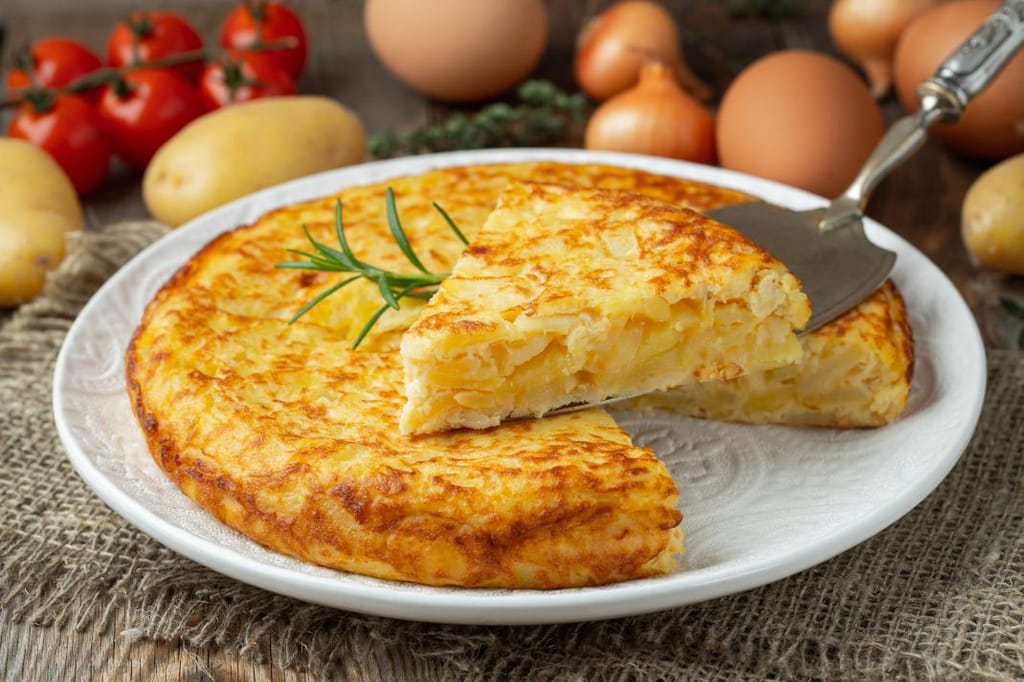 Sfougato: Discover the Cretan Omelet Tradition
