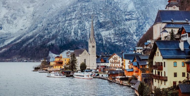 Hallstatt: A dreamy village in Austria