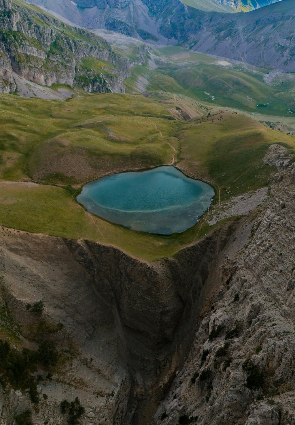 Discover Dragon Lake of Tymfi: Greece’s Hidden Alpine Gem